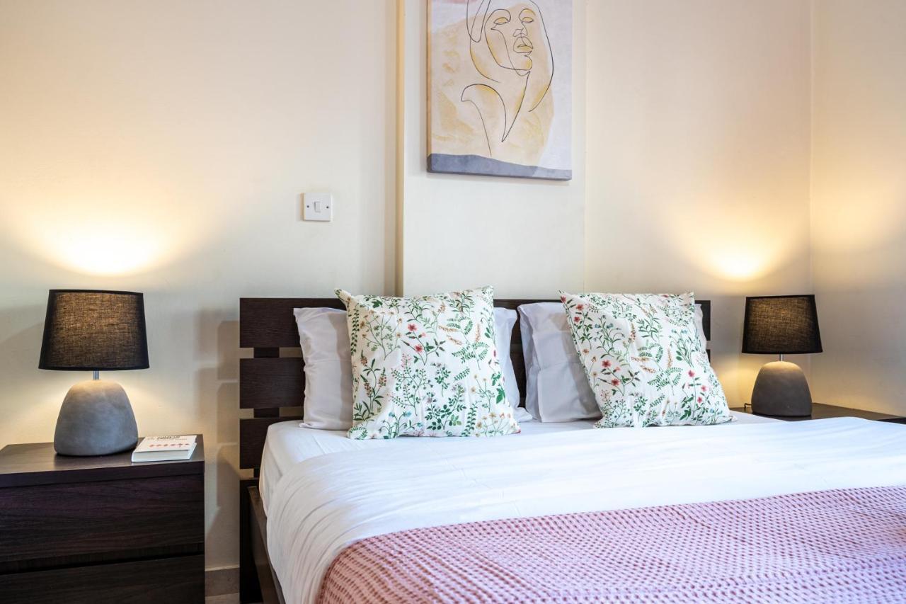 Freya 1-Bedroom Apartment In Ларнака Екстер'єр фото